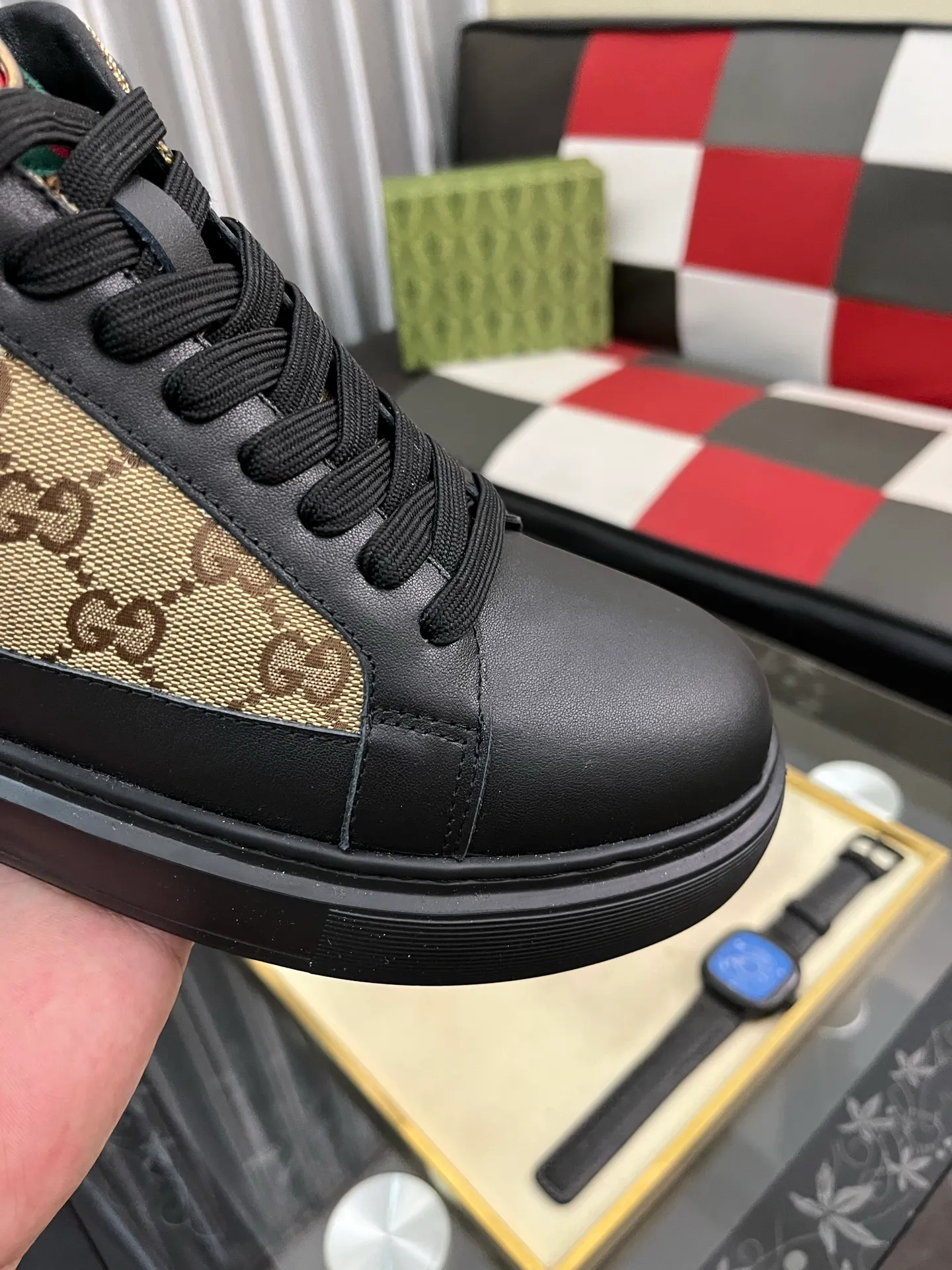Men's shoes💰438⌚️⌚️[Gucci] Gucci's new men's genuine leather casual shoes, the highest version on the market, any comparison is welcome🆚! The original leather has excellent texture and is super high-end! Fetal sheep net lining imported from Italy, removable pad! Luxurious materials and fine workmanship, highly recommended! Code number: 38-444️⃣Colors available